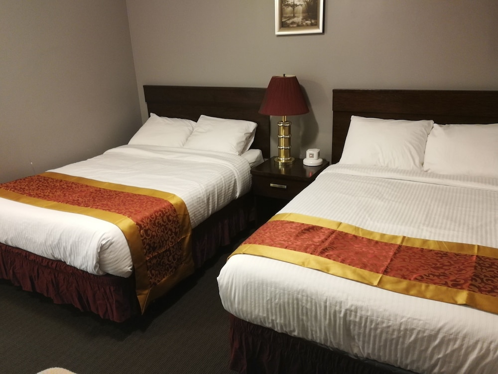 Standard Room, 2 Double Beds