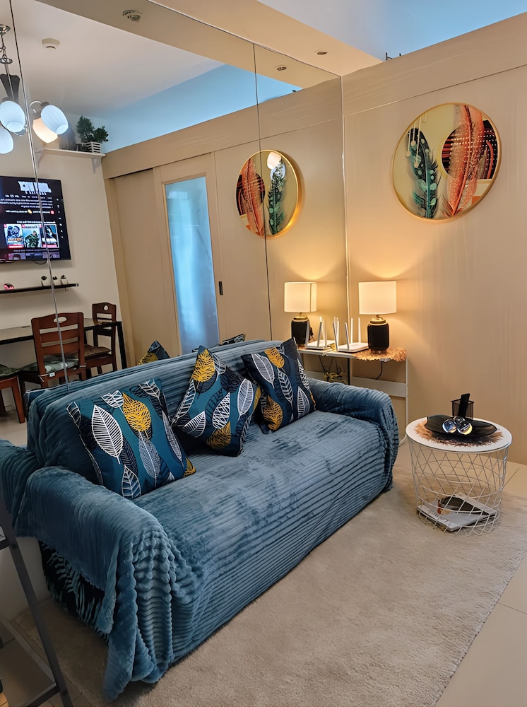 Family Condo, City View photo 1