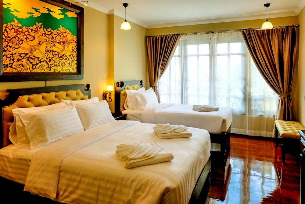 Deluxe Triple Room, Multiple Beds, Accessible, Non Smoking photo 1