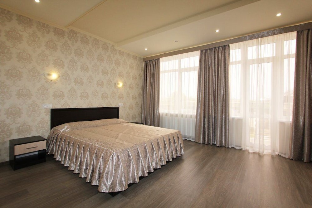 Luxury Studio Suite photo 1