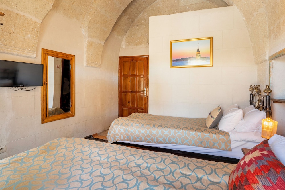 Traditional Twin Room, 2 Twin Beds - Photo 1