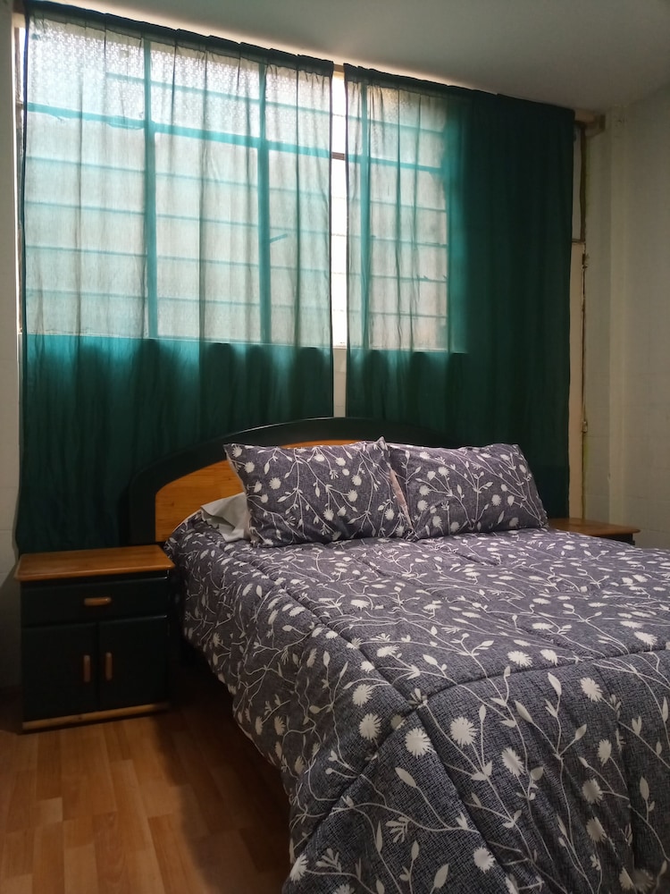 Economy Double Room photo 2
