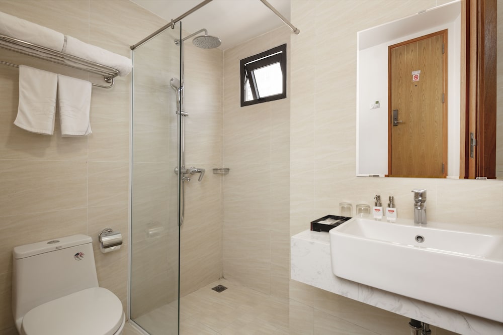 Deluxe Triple Room With Balcony photo 3