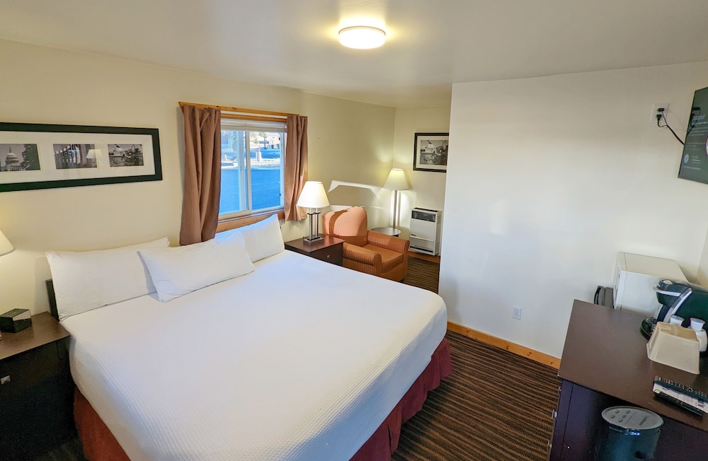 Superior Room, 1 King Bed