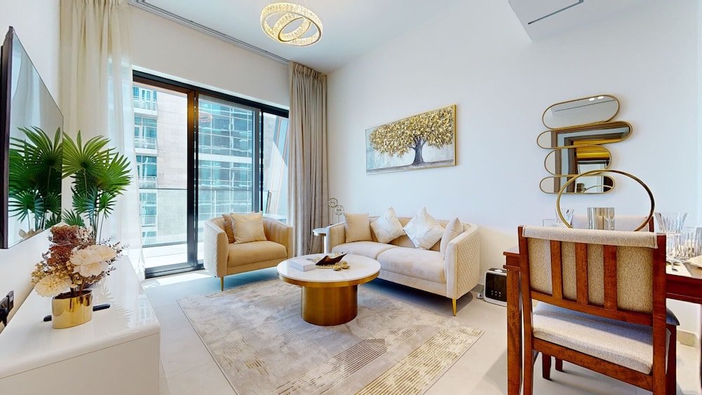 Apartment, 1 Bedroom, Pool Access photo 2
