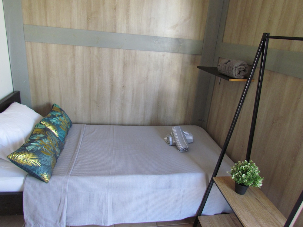 Basic Single Room photo 1
