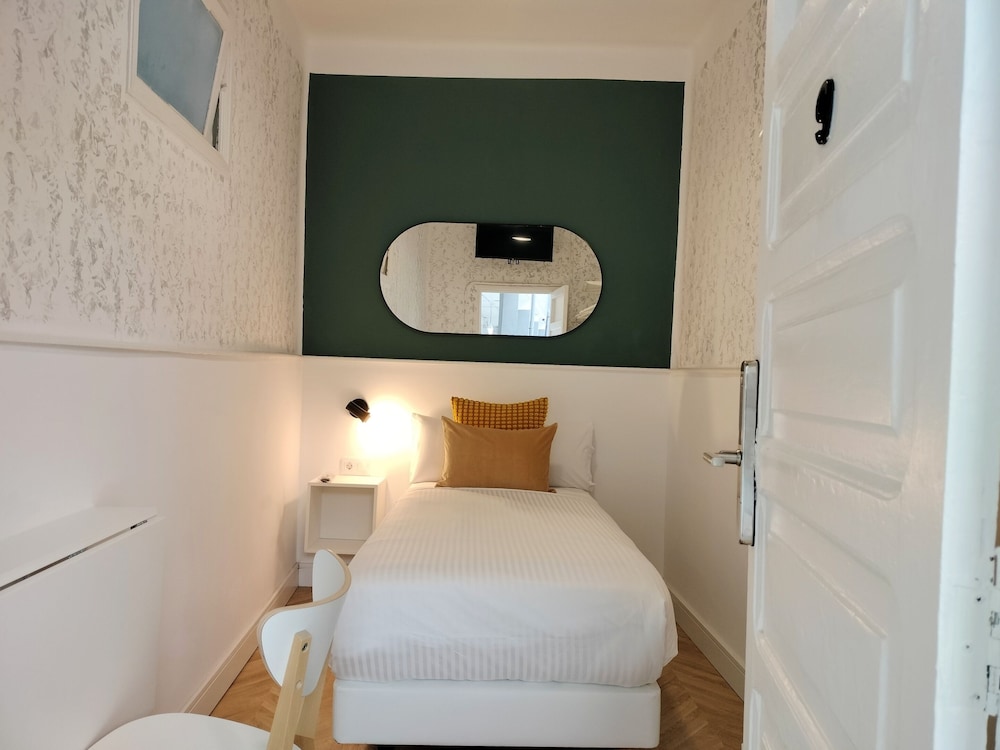 Habitación individual, baño compartido