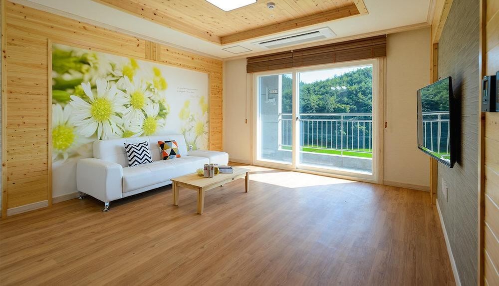 Basic Room, 2 Bedrooms (ROOM 305) photo 1