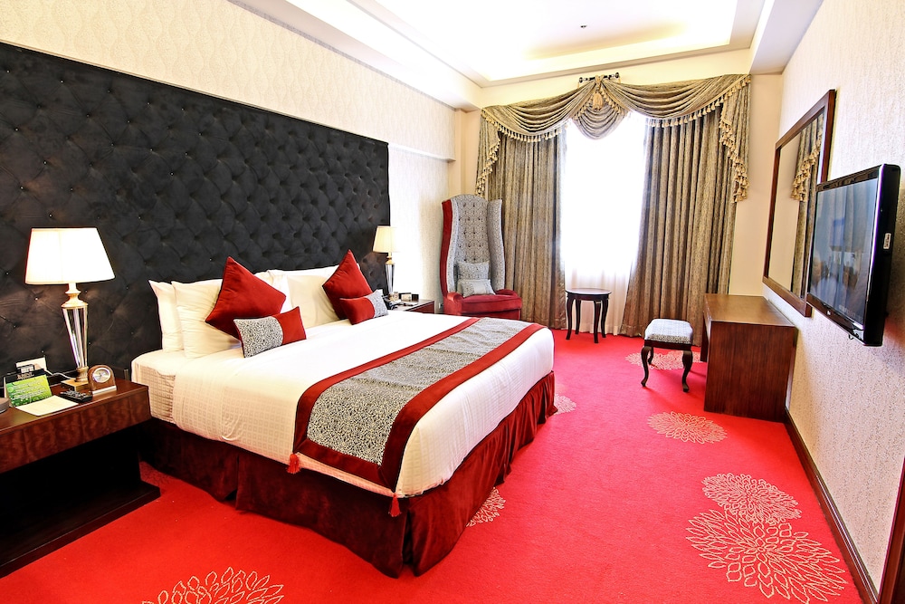 LUXENT SUITE photo 2
