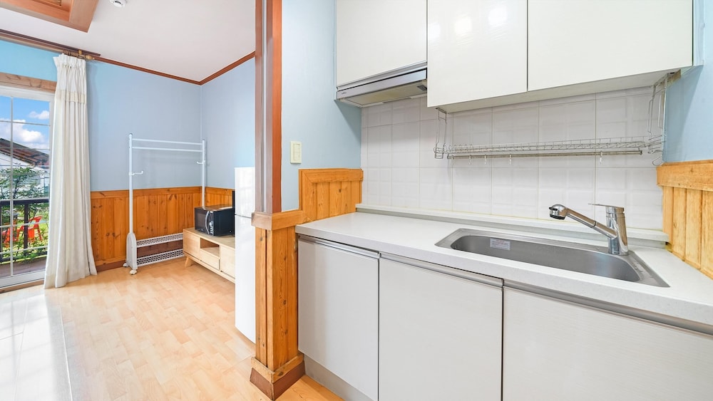 Basic Room, 1 Bedroom (marguerite) - Photo 5