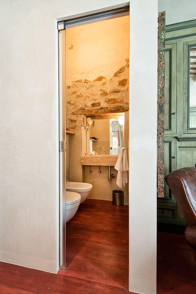 Classic Double Room, Valley View photo 2