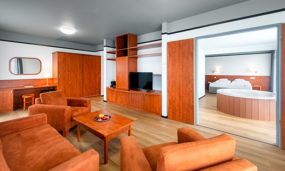 Presidential Suite photo 1