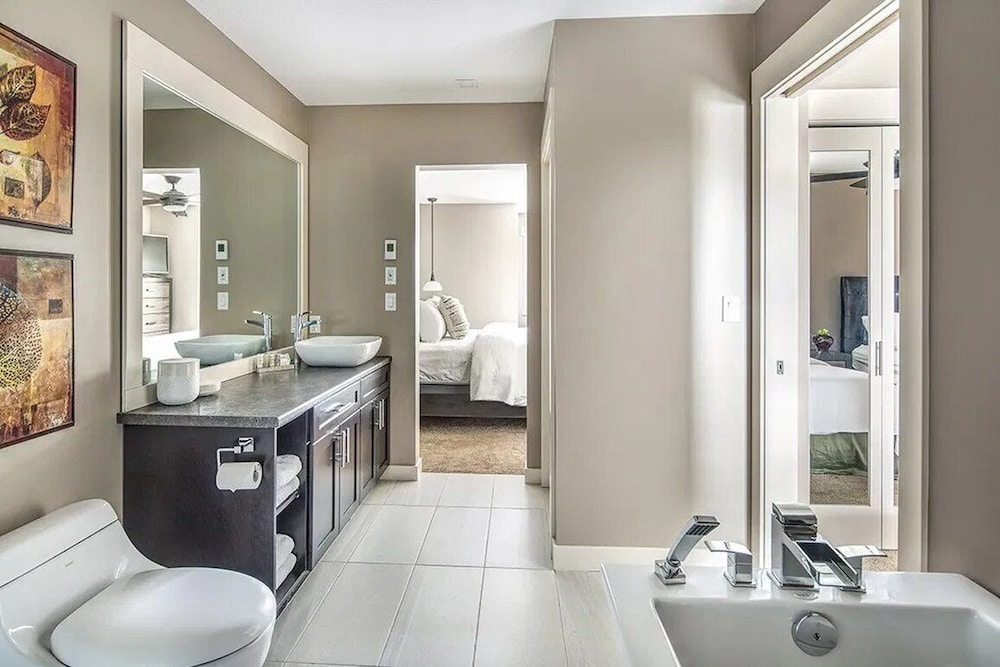 Townhome, 3 Bedrooms photo 2