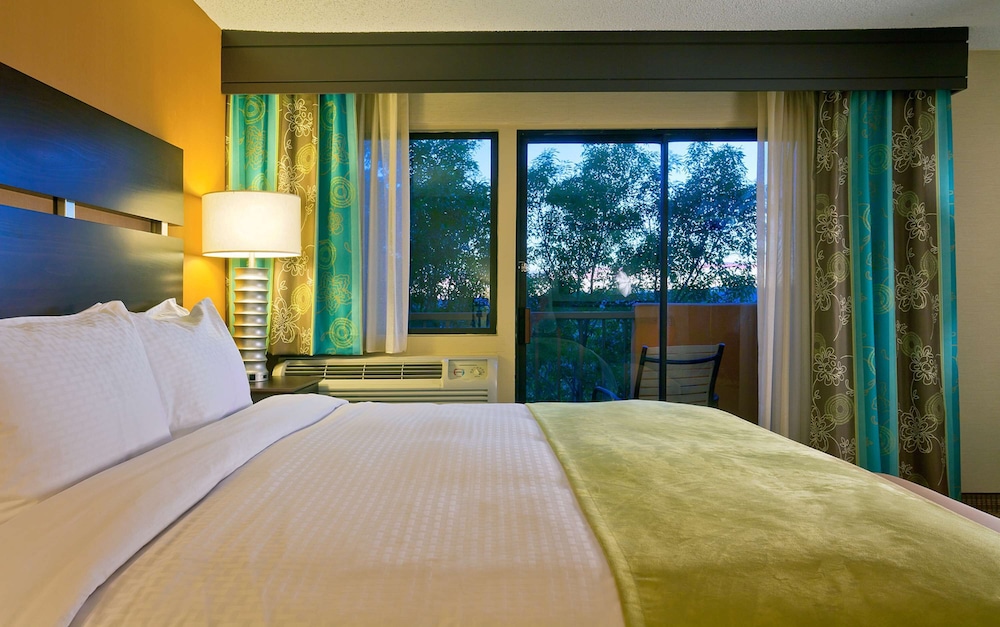 King Junior Suite Sofabed - Photo 2