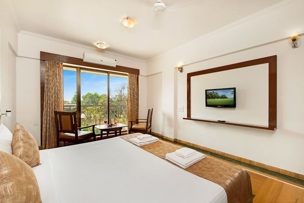 Deluxe Double Room, Pool View photo 1