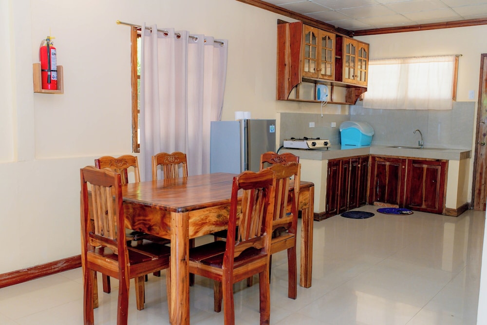Villa photo 2