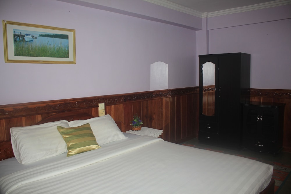 Deluxe Room - VIP Room