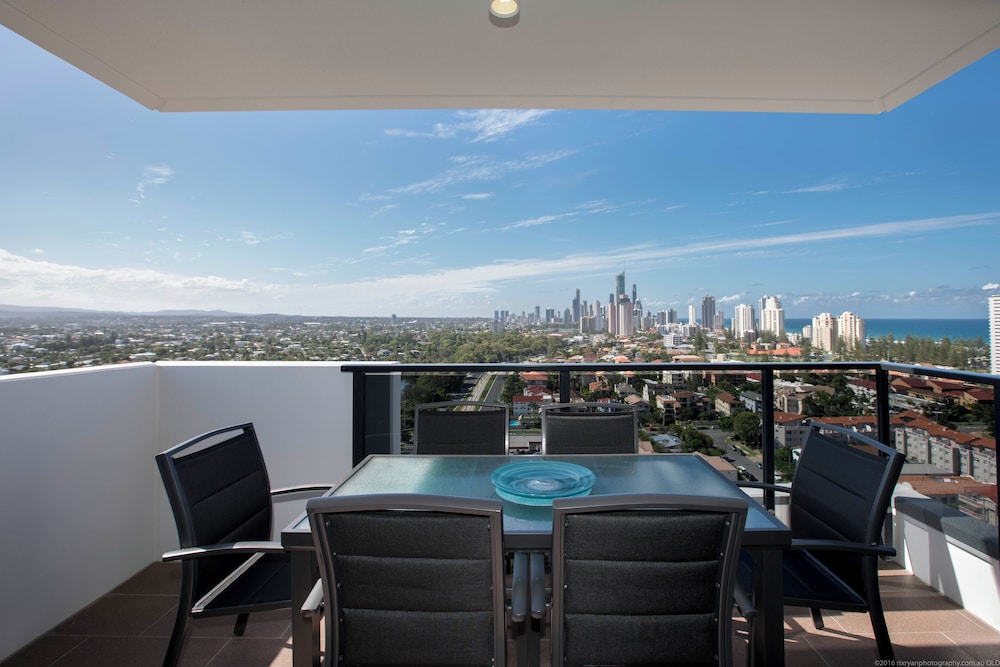 1 Bedroom Hinterland photo 3