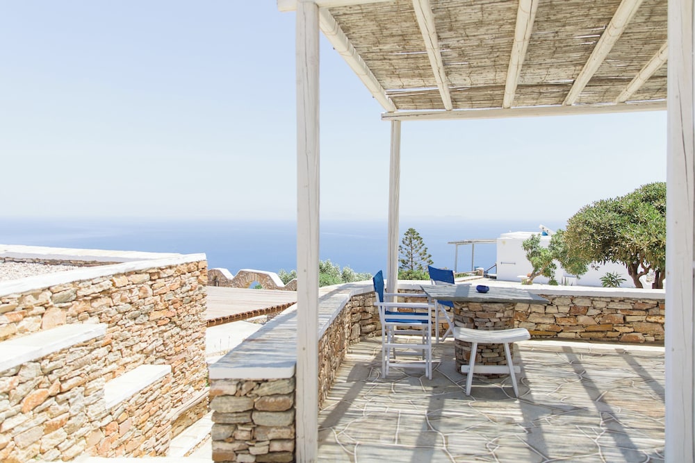 Superior studio with garden and sea view photo 3