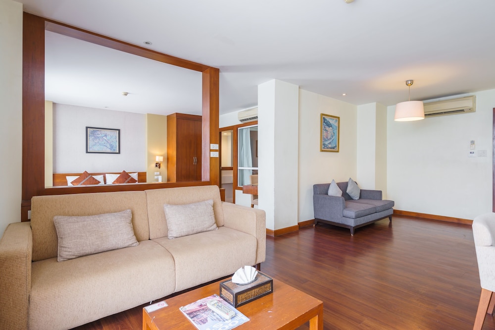Deluxe Suite photo 3