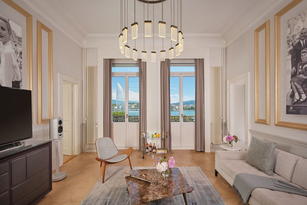Presidential Suite, 1 Bedroom thumbnail 6