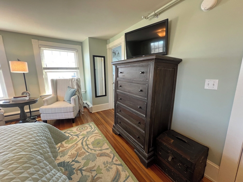 Premier Room