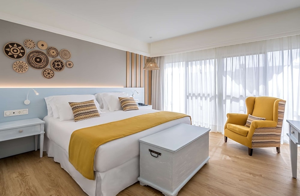 Room - Photo 3