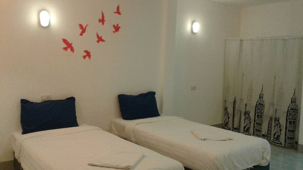 Standard Twin Room photo 3