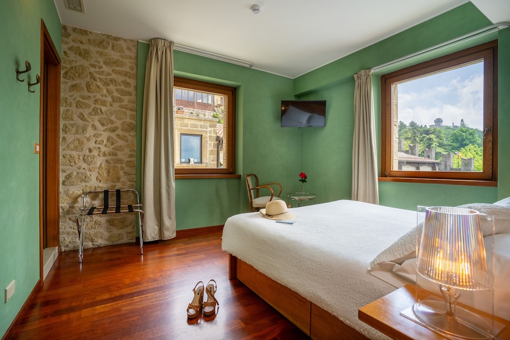 Superior Triple Room photo 3