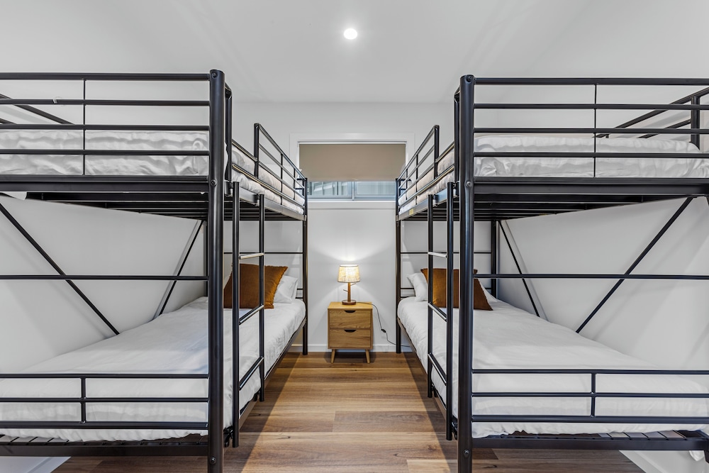 Family Cabin, Multiple Beds, Patio, Hill View photo 3