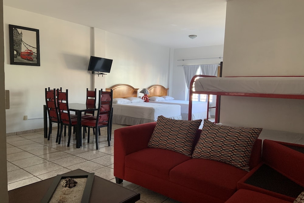 Room (SUITE 3)