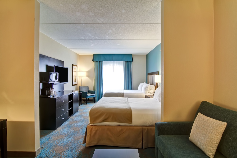 Suite, Multiple Beds
