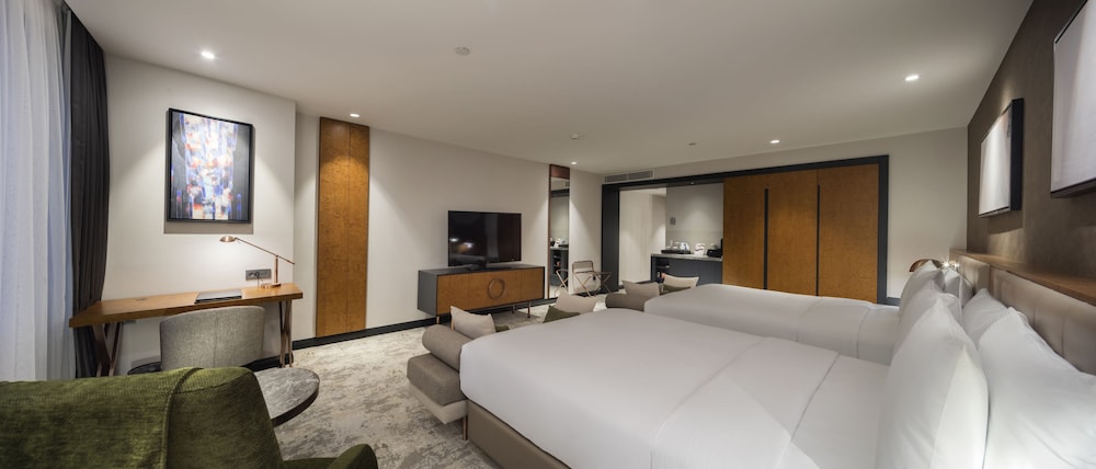Family Room, 2 Queen Beds