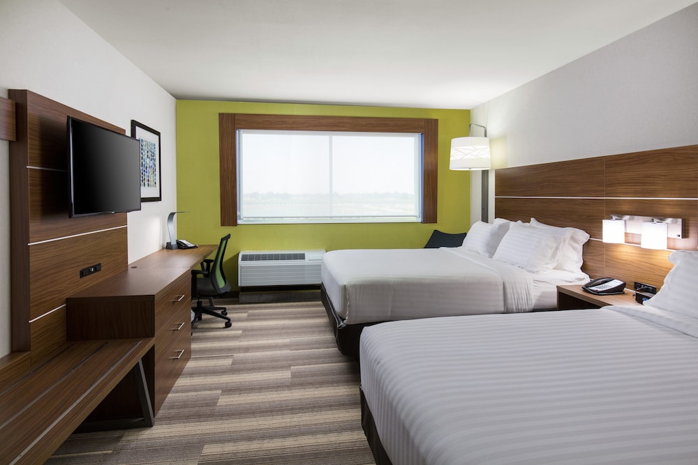 Standard Room, 2 Queen Beds, Accessible (Communication Accessible) photo 2