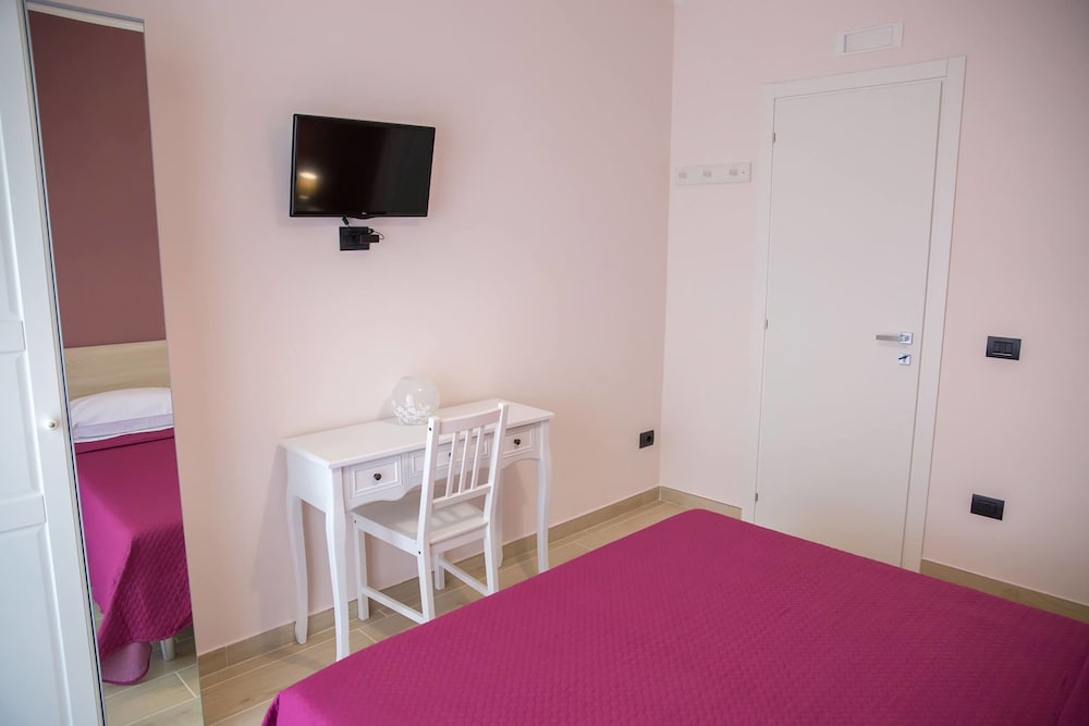 Double Room, Balcony (Amaranto) photo 2