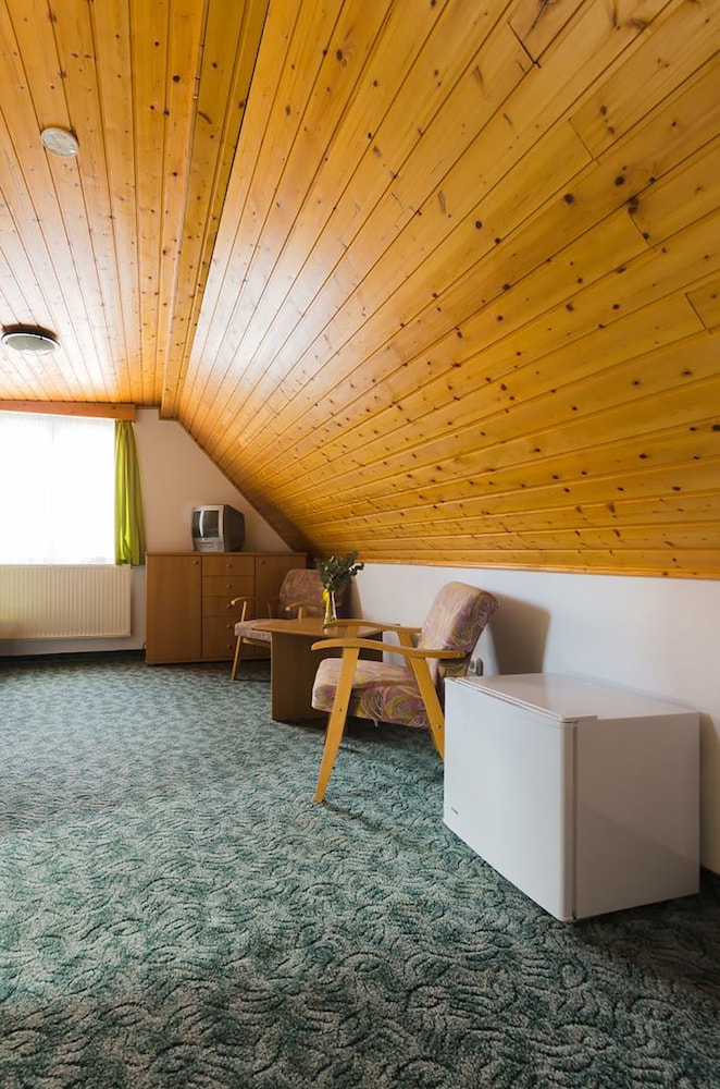 Economy Double or Twin Room photo 1