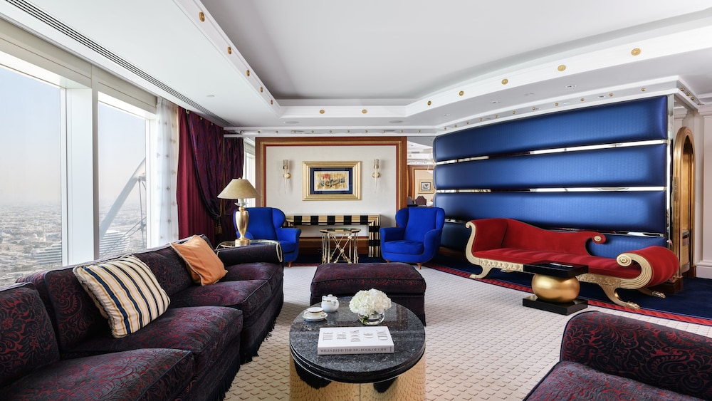 Duplex Sky One Bedroom Suite, High Floor, Butler, Hermès Amenities, Spa & Beach Club Access (170sqm) photo 1