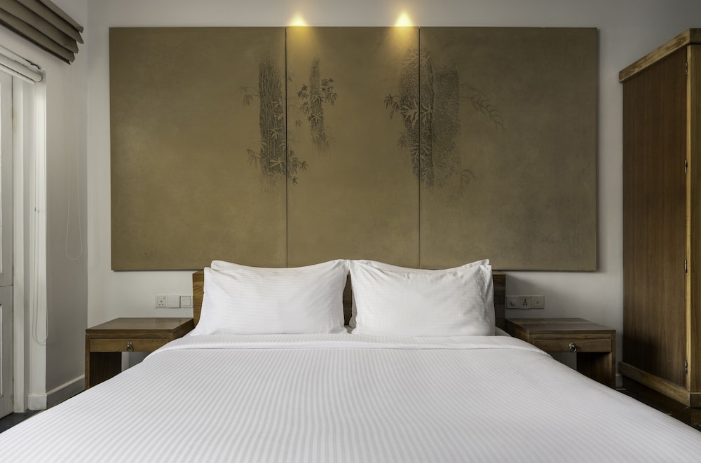 Deluxe Double Room with Sea View - Photo 8
