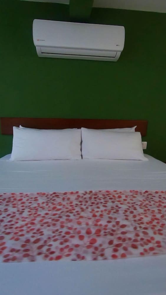 Deluxe Double Room, Terrace, Courtyard View photo 2