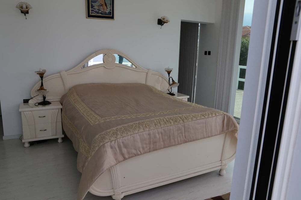 Villa, 4 Bedrooms photo 1
