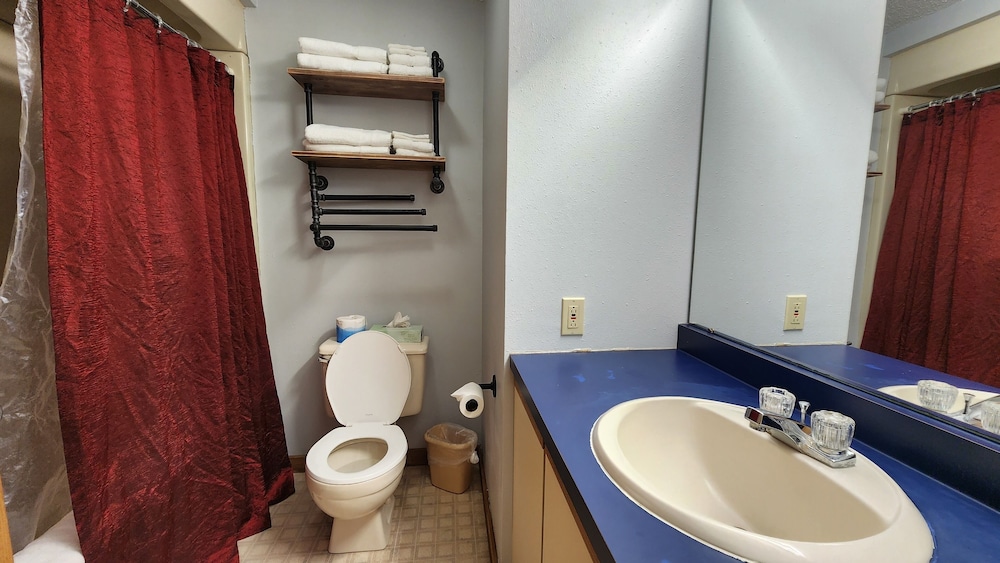 Condo, 2 Bedrooms, Jetted Tub, Slope side photo 3