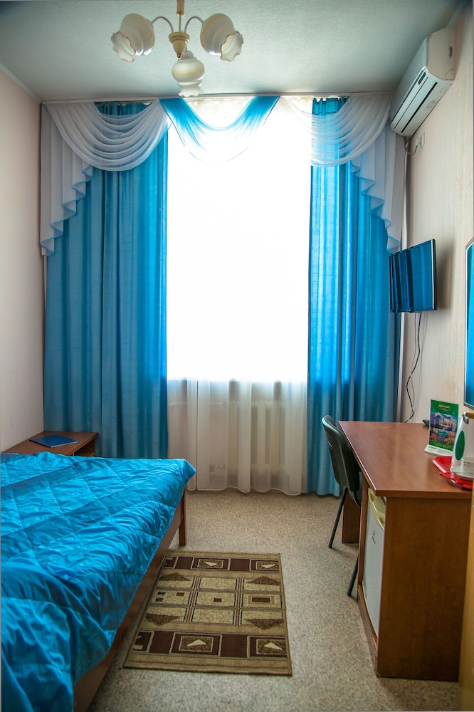 Economy Double Room photo 3