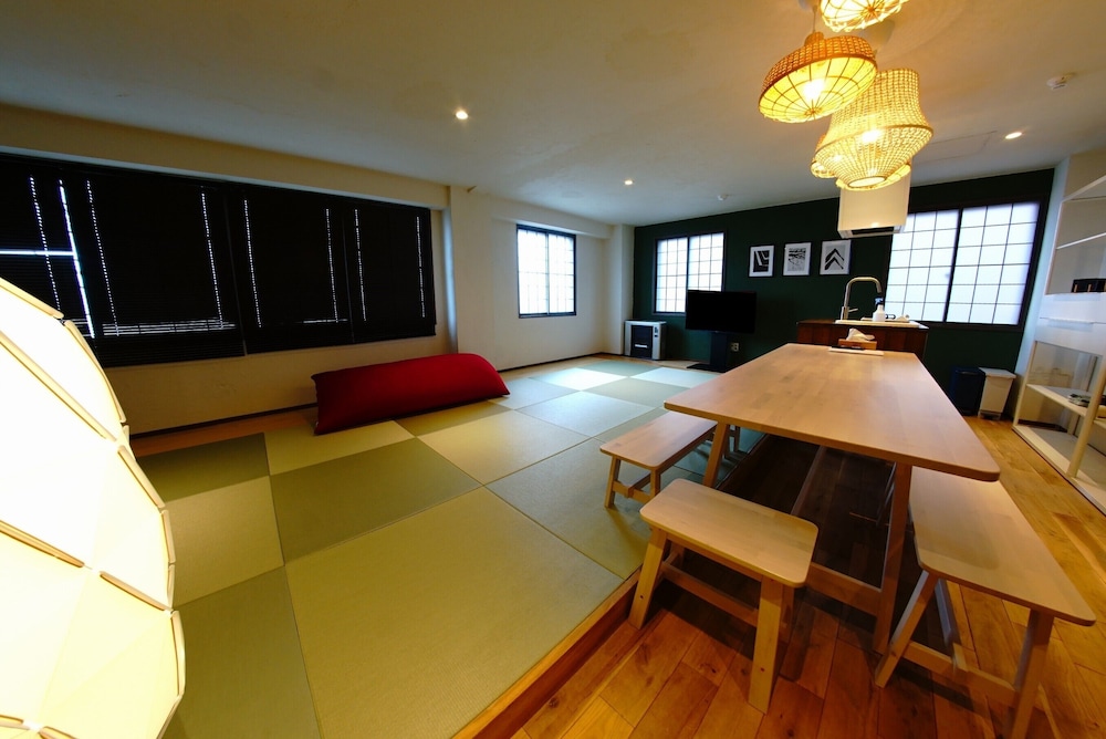 Studio (1)