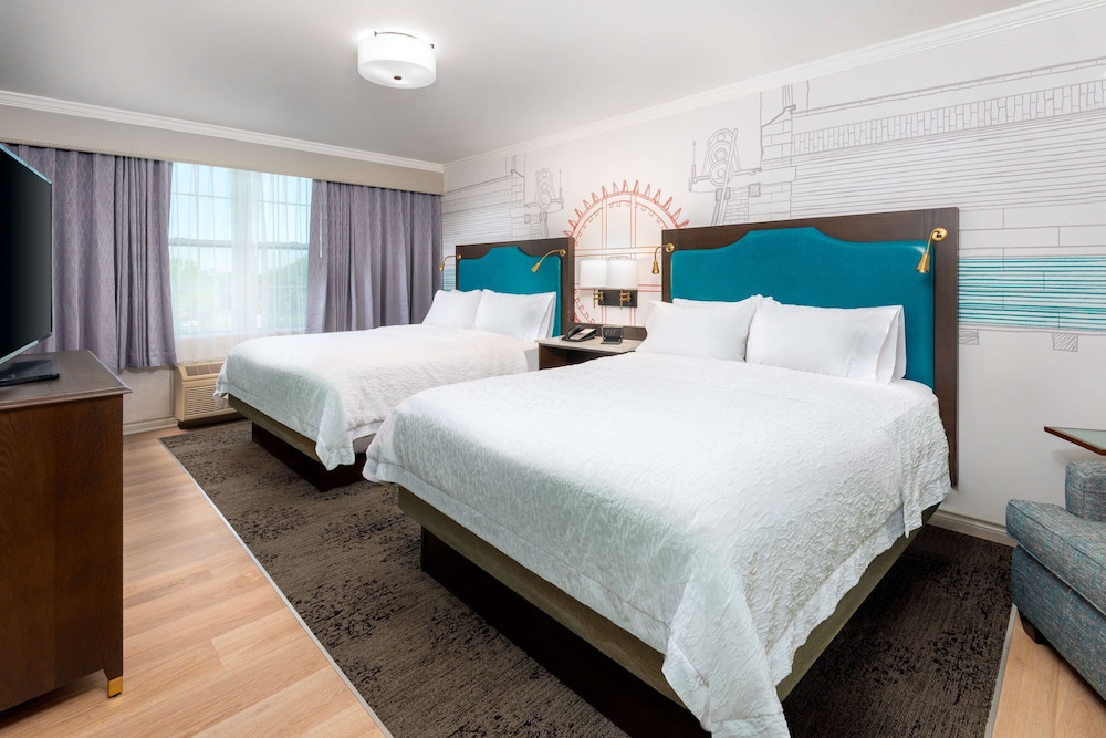 Standard Room, 2 Queen Beds, Accessible - Photo 3