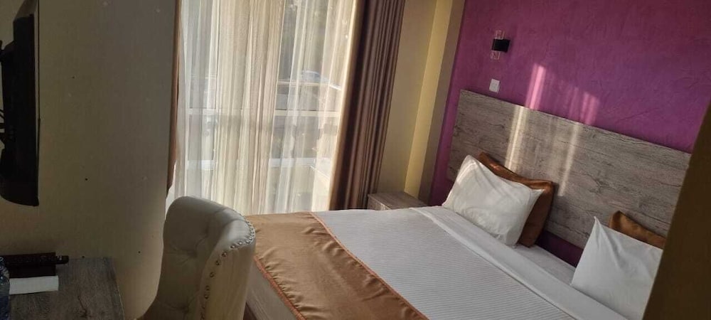 Deluxe Twin Room photo 2