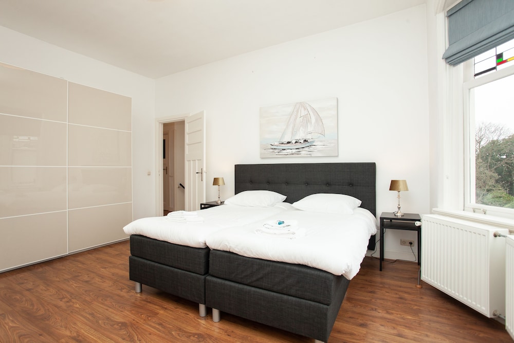Deluxe Apartment, 3 Bedrooms photo 3