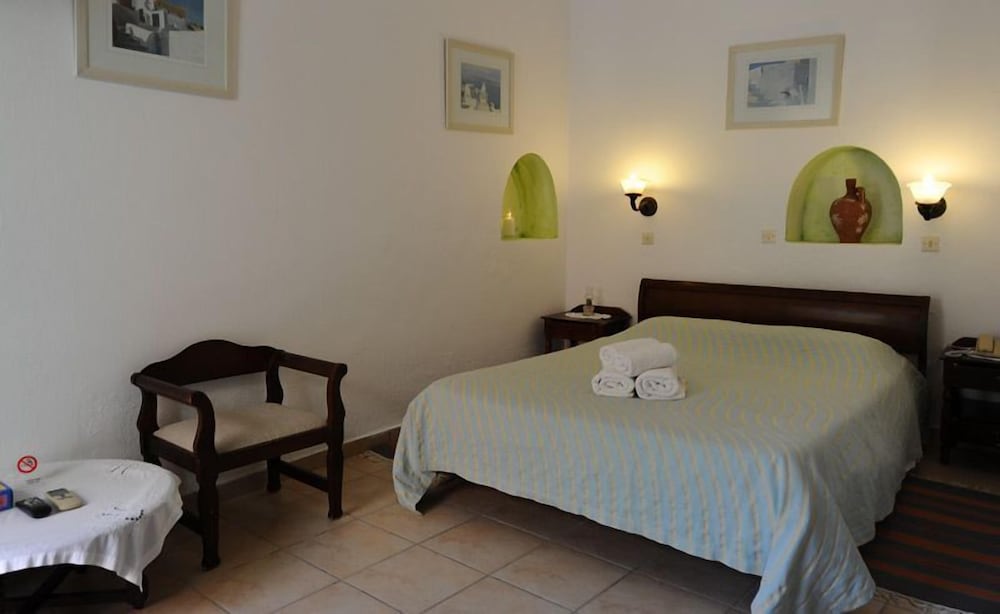 Standard Room - Photo 1