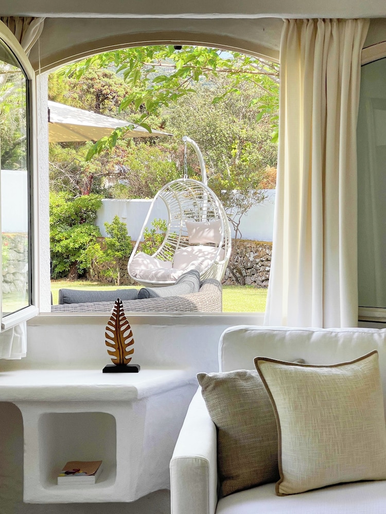 Family Suite, 2 Bedrooms, Terrace, Garden View photo 3