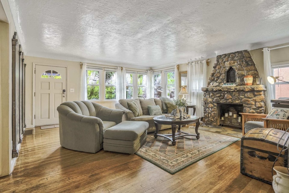 House (2 Bedrooms) photo 3