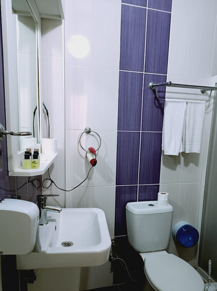 Standard Twin Room photo 2